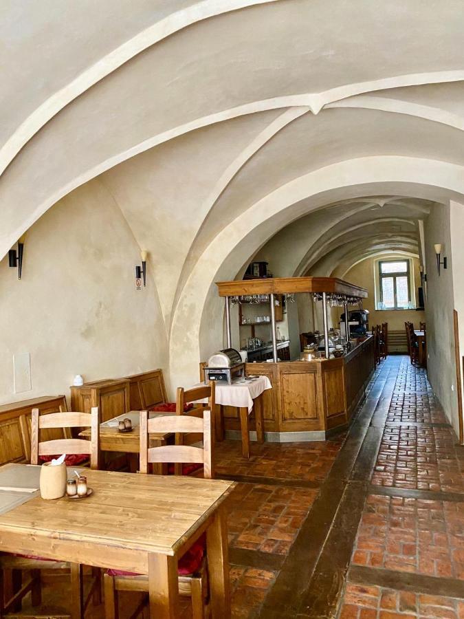 Hotel Opat Kutná Hora Екстериор снимка