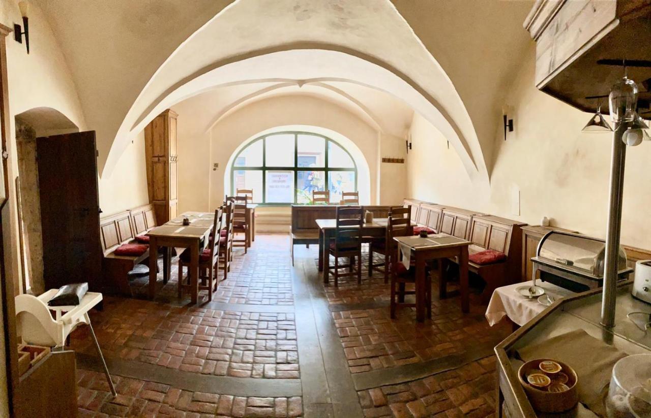 Hotel Opat Kutná Hora Екстериор снимка